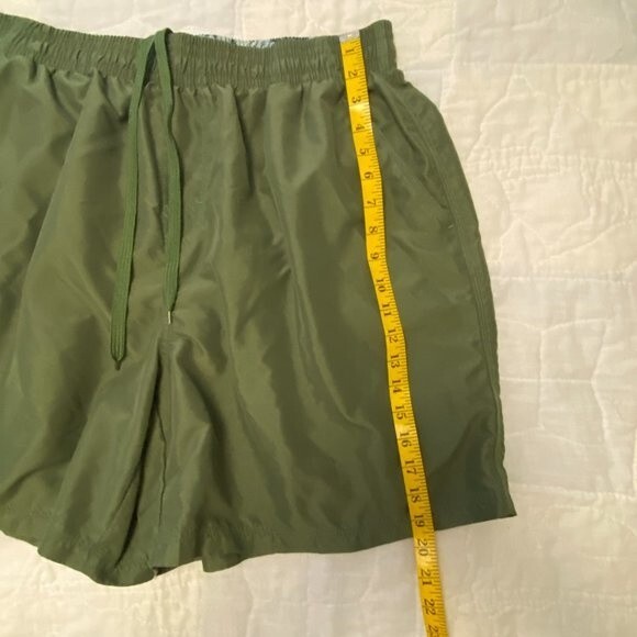 Men's Green Swimsuit, Island Shores, XX - Large (44-46) 100% Polyester - Picture 3 of 6